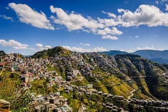 Immerse yourself in the beauty of Himalayas as you go on a Shimla Manali tour